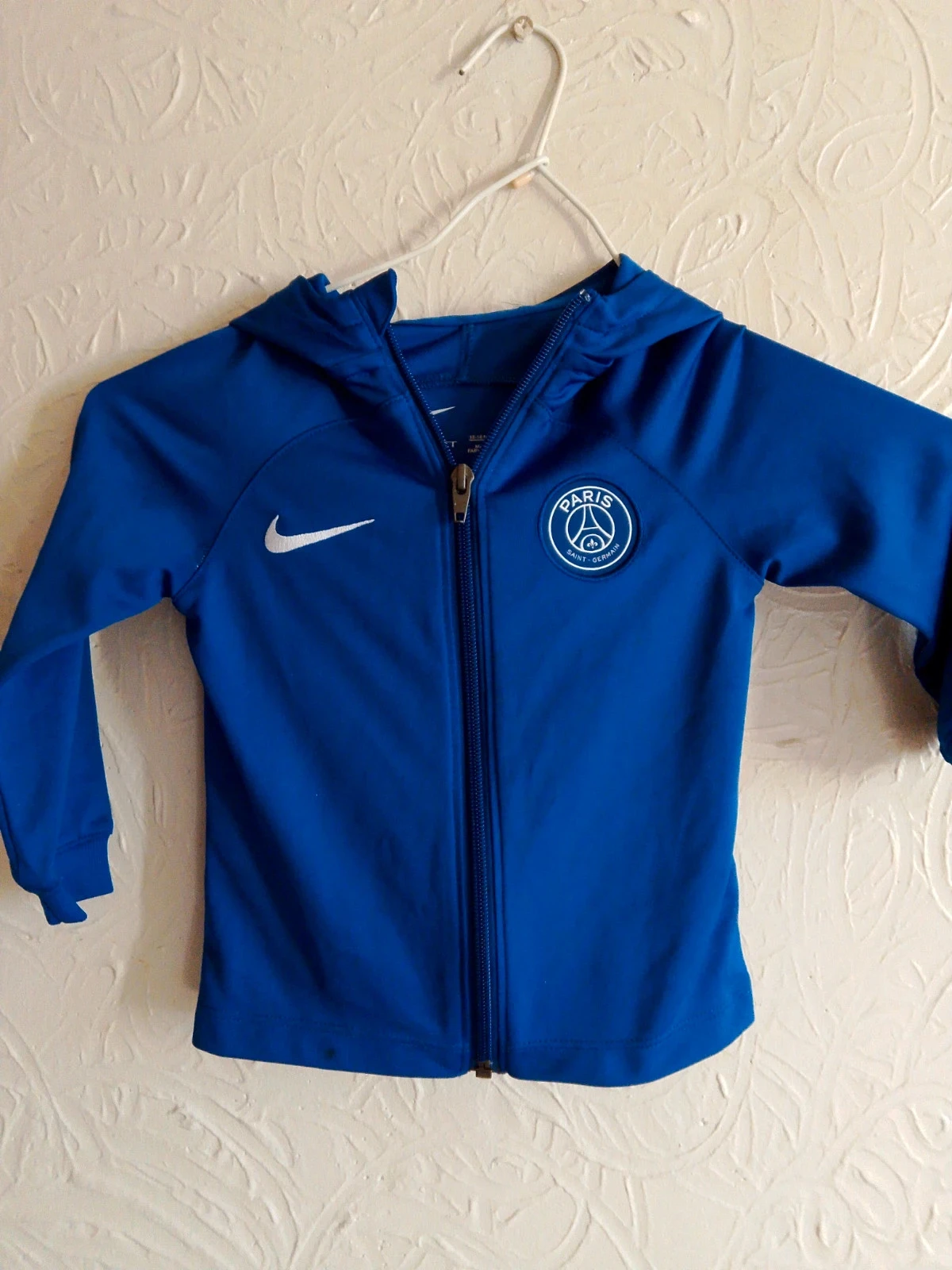 Chaqueta con capucha Nike 12/18 meses – photo 2